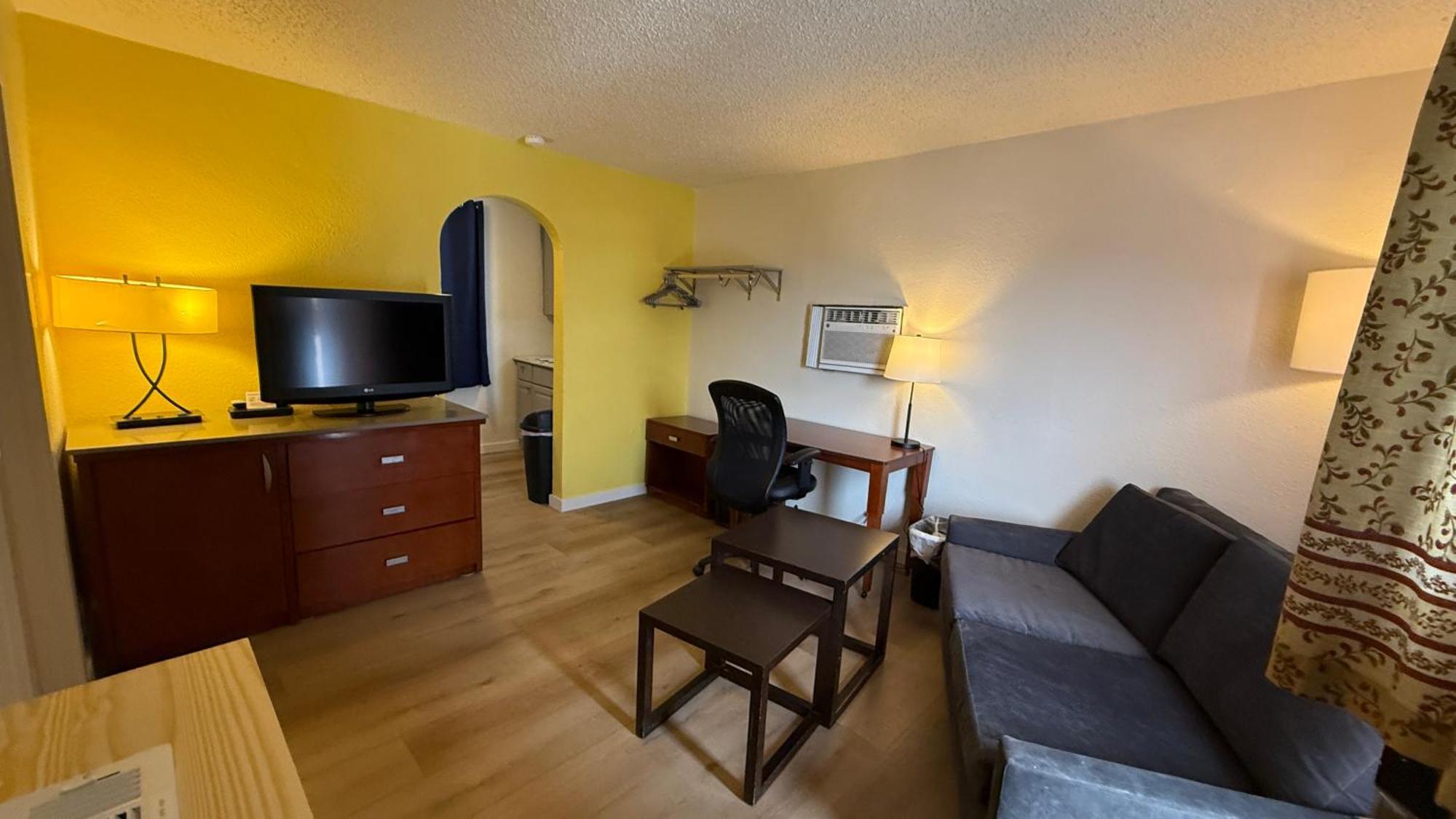 Lakeshore Water Front 3* Moses Lake